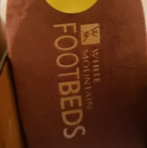 White Mountain Footbed Heels Size 9 - Picture 5 of 6